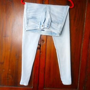American Eagle Size 2 Blue Jeans